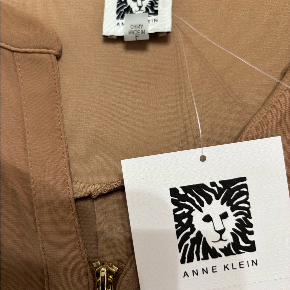Anne Klein Tan Sleeveless Blouse with Gold Zipper - Picture 3 of 3